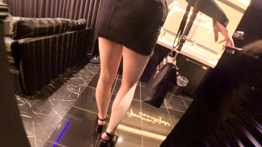 【禁断の密着】職業不詳のサキ(仮名)が見せた、誰にも言えない裏の顔