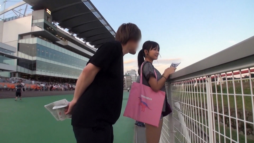 某競馬場でナンパした21歳まこが名騎手だった件。巨根をねじ込み激しく揺れる、G1級の巨乳弾み