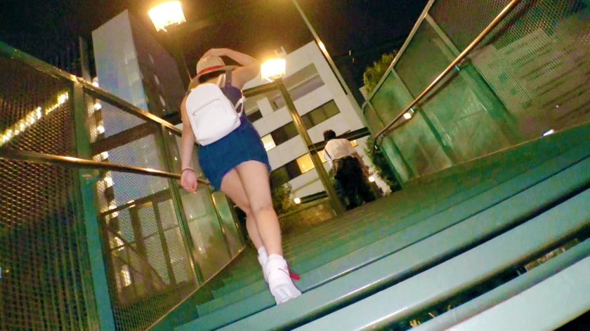 「イッても止めてくれない…」22歳超絶美少女が貧乏生活を忘れて果てまくる、本能剥き出しのSEX
