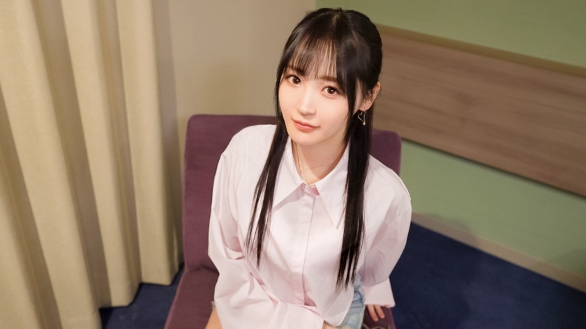 【初撮】池袋で声をかけた21歳がビンカンすぎた！ハニカミ笑顔を速攻で崩す、喘ぎまくりの濃厚ピストン