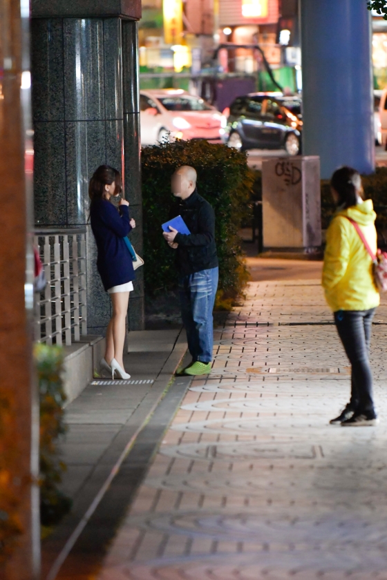 新宿の高級住宅街に眠る性欲。マザコン夫に放置された30歳人妻が自宅で初めて晒した「本性の顔」