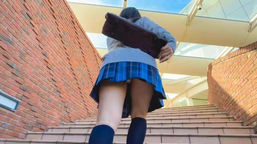 「ダメ、壊れちゃう…」元バスケ部マネ・せりなの純情100%おま●こを、人生初のハメ撮り＆中出しで解禁